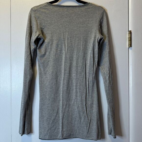 LULULEMON Reversible Long Sleeve Knit Top Gray Women’s Size 2 - Picture 4 of 6